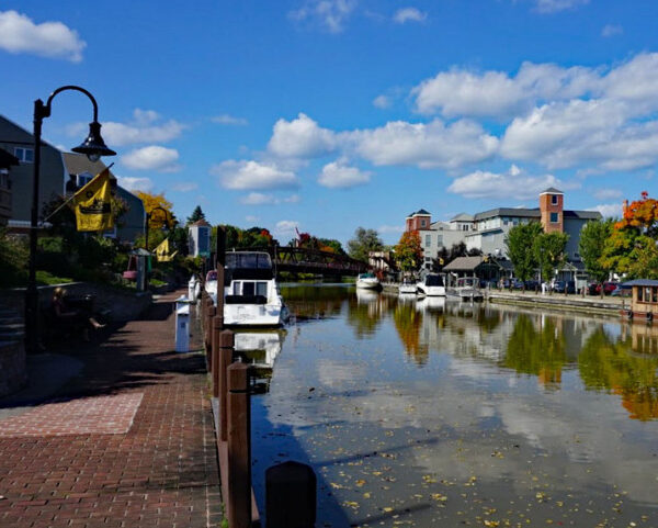 Trail along the Erie Canalway