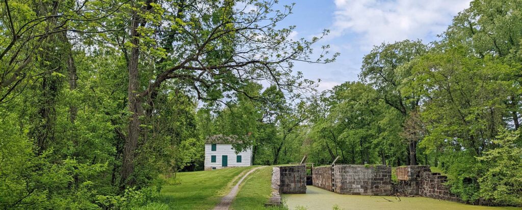 canal lock ruins, canal quarters, C&O Towpath